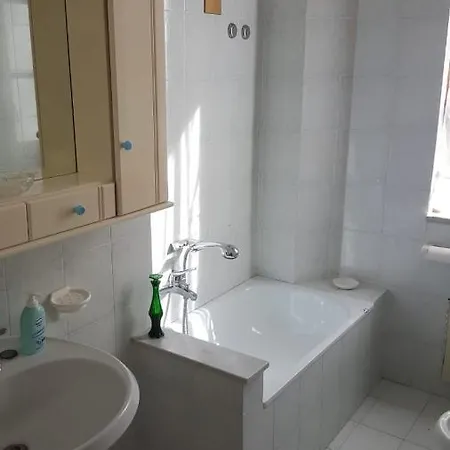 Napoli Pompei Sorrento Positano Con Posto Auto Gragnano